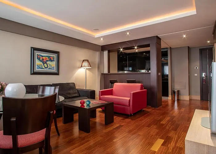 Washington Parquesol Suites & Hotel